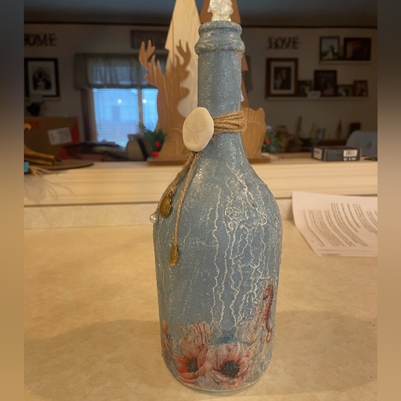 Handmade Decorative Bottle, Sea Creatures - Picture 1 of 3